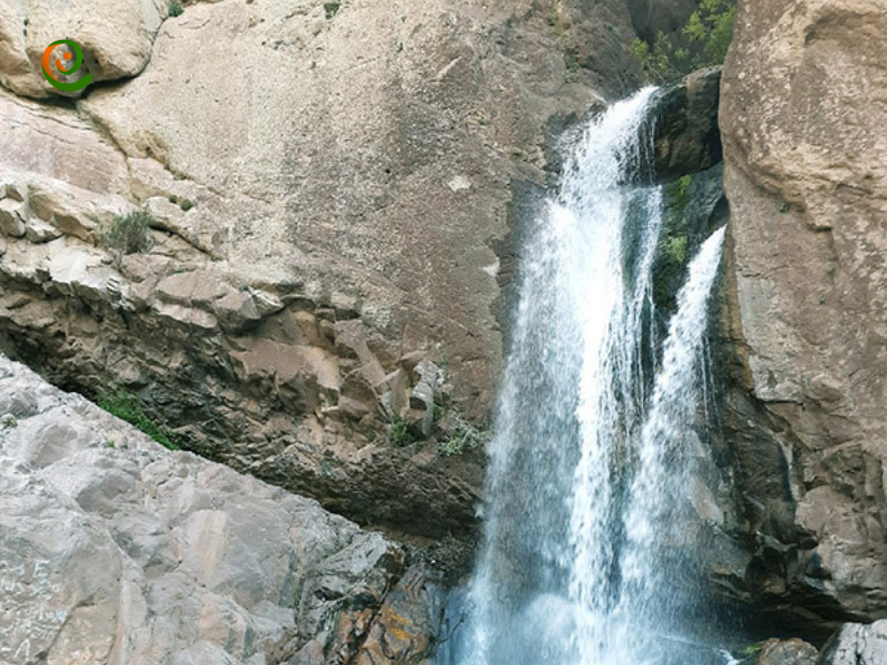 درباره آبشار معرف قله هزار کرمان آبشار راین در دکوول بخوانید.